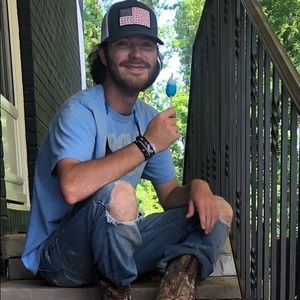 Meet your Posher, Ethan